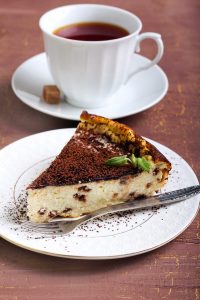 Dive right in to this delicious coffee roundup! Full of easy coffee-inspired crafts and yummy coffee recipes that'll be perfect for a family gathering!