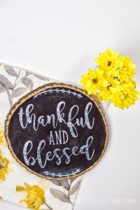 Holiday Crafts | Chalkboard Crafts | Thanksgiving Crafts | Thankful Chalkboard